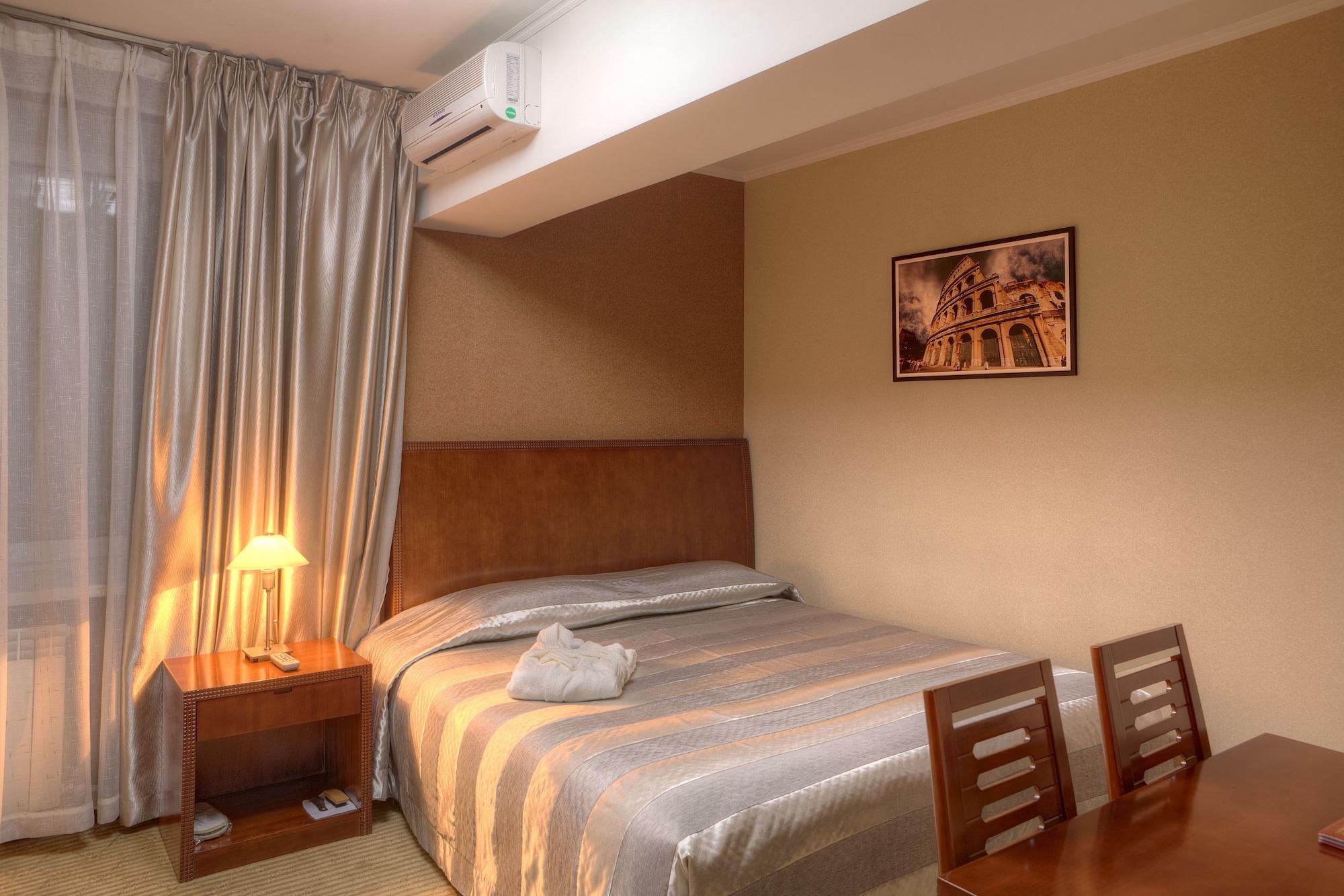Voyage Hotel Алма Ата Екстериор снимка