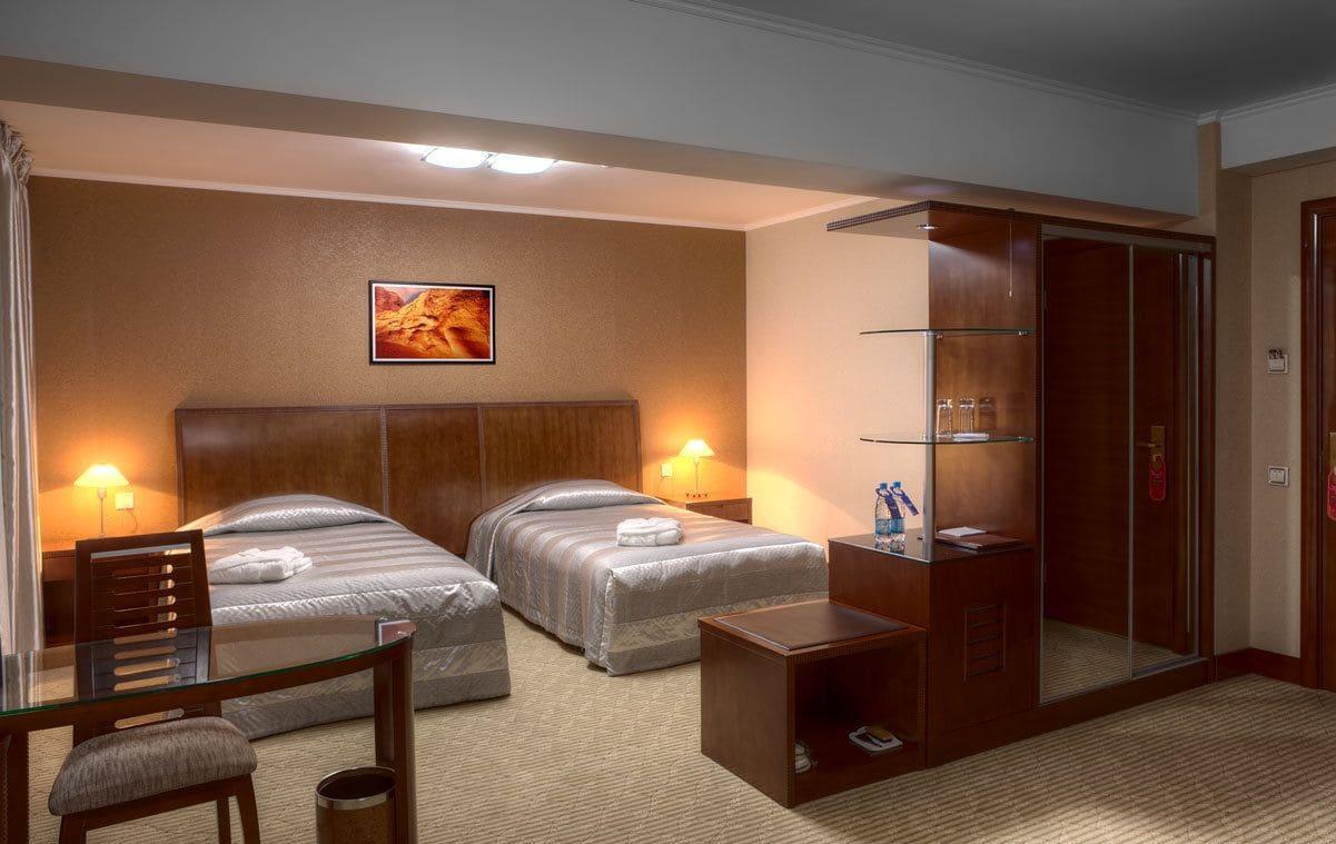Voyage Hotel Алма Ата Екстериор снимка