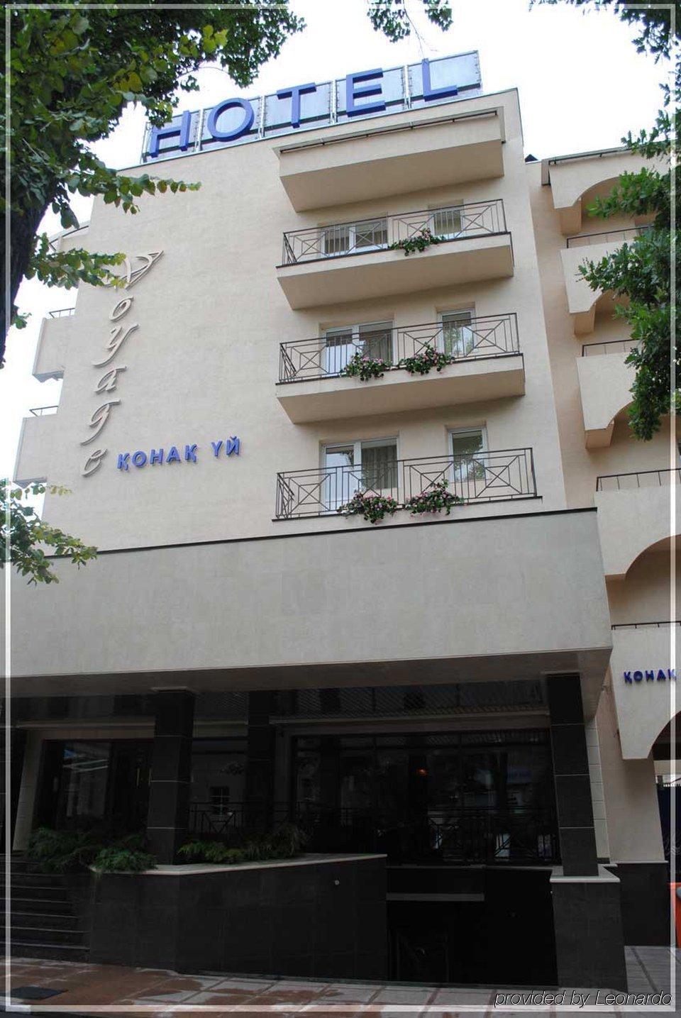 Voyage Hotel Алма Ата Екстериор снимка